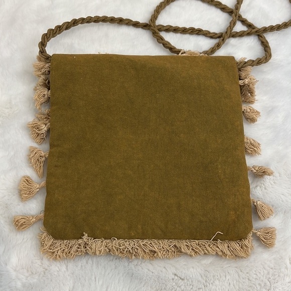 Crosstree lane cotton purse with twisted crossbody strap very boho - Picture 2 of 16